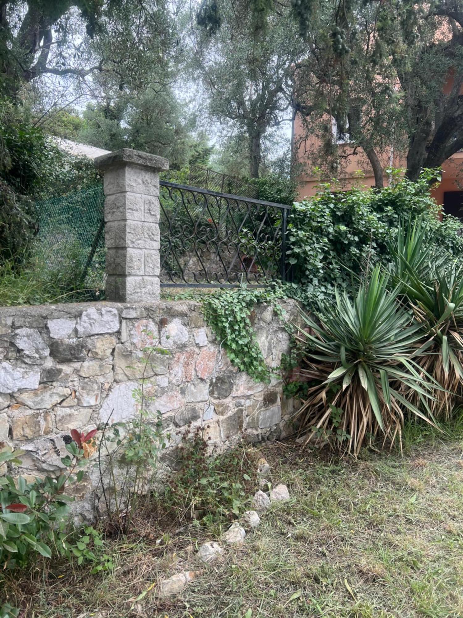 Bas De Villa Vue Mer Eze Village Exterior photo